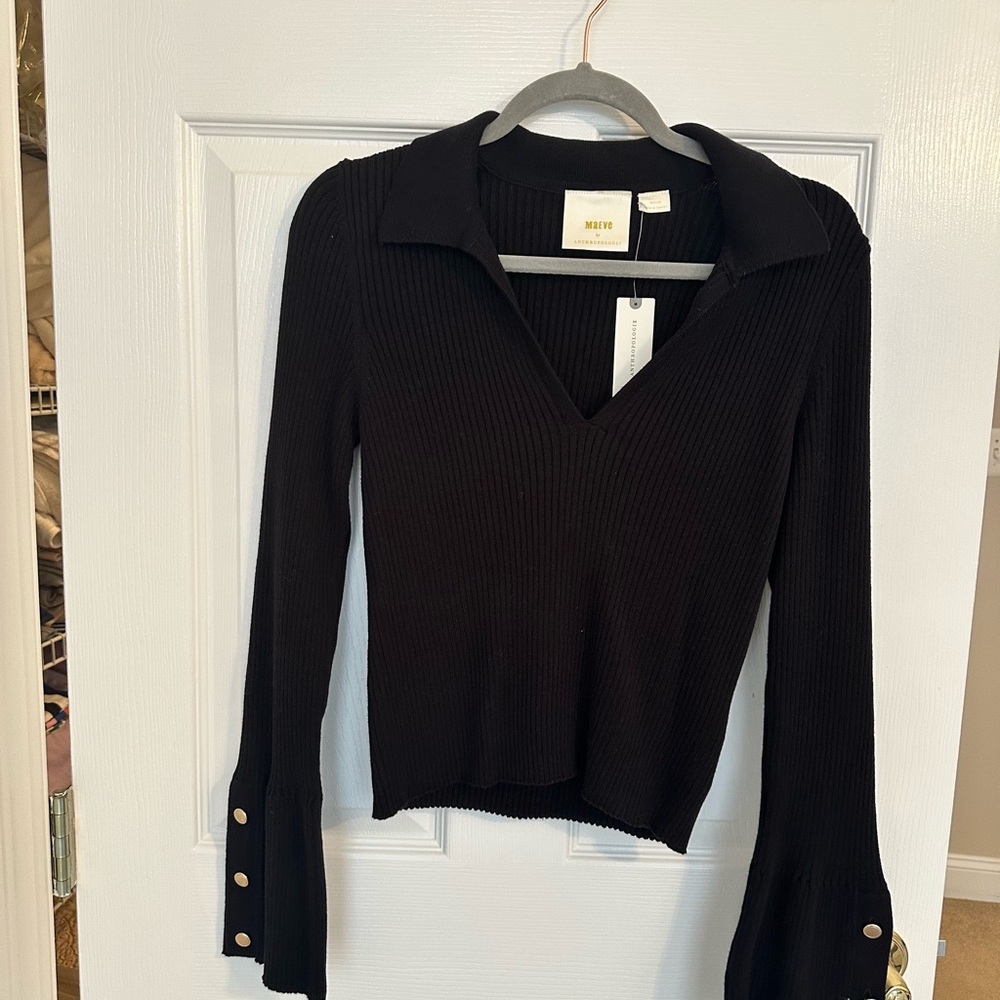 Black Ribbed V-Neck Top